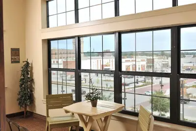 Image de Ultimate Sioux City Experience: Lodge-Like Charm near Casino | 2 Units