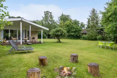 Image de Maison confortable de 3 chambres à Egå