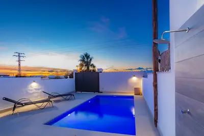 Image de Charming Townhouse with Private Pool in Ciudad Quesada, Rolajes, Alicante