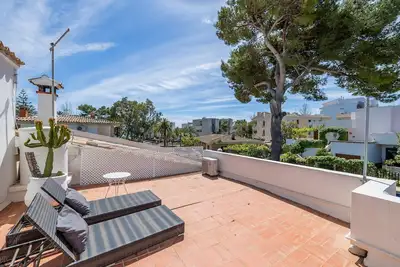 Image de Maison de vacances 'Casa Tritons' avec terrasse privée, balcon et Wi-Fi