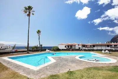 Image de Appartement de vacances 'Apartamento Cerca De La Playa' avec piscine partagée et climatisation