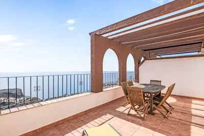 Image de Bel appartement pour 4 personnes avec Wifi, climatisation, piscine, Tv et terrasse