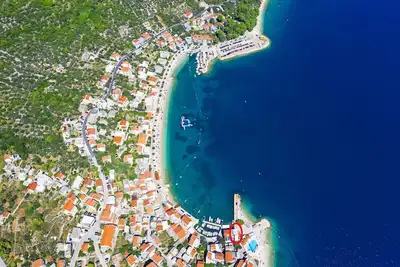 Image de Appartement de deux chambres prés de la plage Igrane, Makarska (A-20373-b)