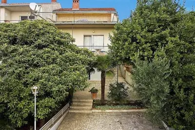 Image de Appartement de quatre chambres avec la terrasse et la vue sur le mer Crikvenica (A-20724-a)