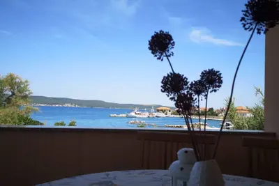 Image de Appartements La Mer (98621-A1) - Nevidane - île de Pasman