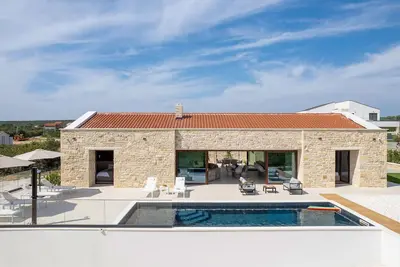Image de Superbe maison de 3 chambres à Sikovo