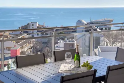 Image de Appartement de vacances avec balcon vue mer et climatisation