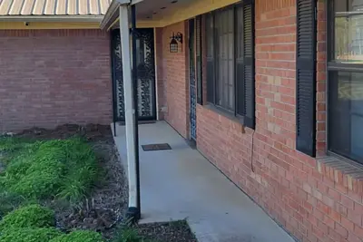 Image de Aunt Mary's House