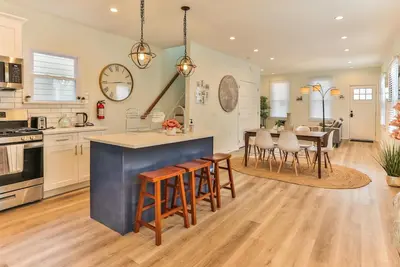 Image de Bright and cozy 4 bdrm 2 bath home in quite area of Atlantic City. Pet Friendly!