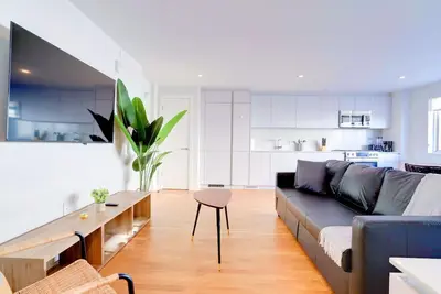Image de Spacious Apartment w/ Gym Access