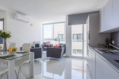 Image de Appartement Moderne & Lumineux au Cœur de Saint Julian's, à Un Souffle de la Mer