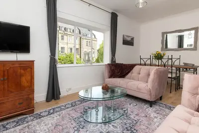 Image de Pass the Keys | Central 2 bedroom flat with parking