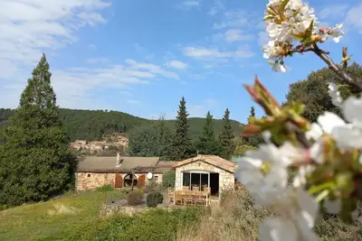 Image de Une oasis ardéchoise, isolée, arborée, 2 logements, piscine privative