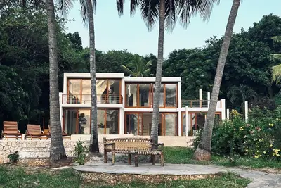Image de Kenya Luxury Villa Beachfront in Msambweni, Ac, 3bdrs, Infinity pool