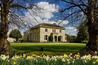 Walltree House -  a country house that sleeps 10 guests  in 4 bedrooms