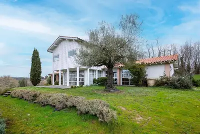Image de Les Vignes - 4 chambres, piscine et grand jardin