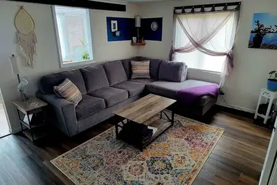 Image de Boho cozy 3 bedroom house close to Syracuse and Oswego with waterfront views.