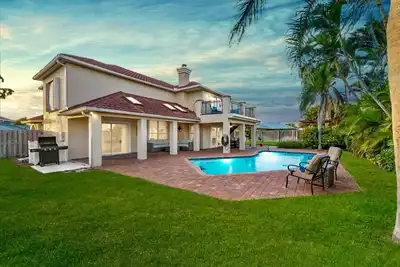 Image de Beachy Places, Hot tub, Pool, Beach