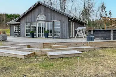 Image de Belle maison à Glanshammar avec cuisine