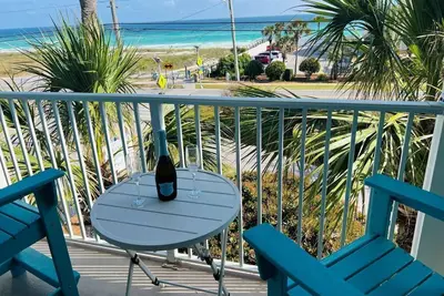 Image de Grand Caribbean east unit 301! Unobstructed beach view from wrap around balconey
