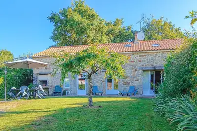 Image de Maison cosy de 2 chambres Ă Landeronde