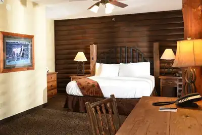 Image de Cozy Lodge Retreat Near Mississippi River with Pool and Free Breakfast