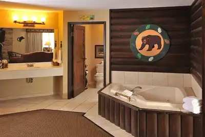 Image de Experience the Great Outdoors: Stay Near Trails and Lakes | 2 Units