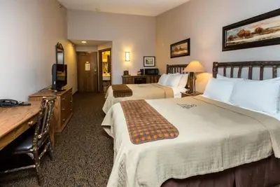 Image de Deluxe 2 Queen, Stoney Creek Kansas City, Near Lake, 2 Pools | 2 Units