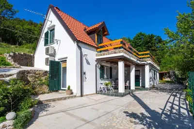 Image de Belle maison Ă Gornji Lopci avec WiFi