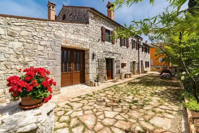 Image de Belle maison à Kosinozici avec WiFi