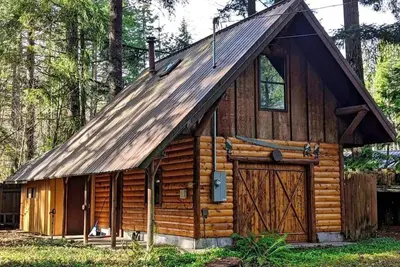 Image de Basecamp Compound ~ Hot Tubs & Highland Cows