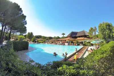 Image de Merveilleuse maison de vacances privée avec climatisation, piscine, Wifi, terrasse et parking