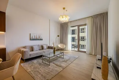 Image de Chic 1-Bedroom Apartment with Stunning Views in La Mer