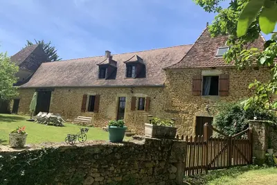 Image de Charmante maison 4 pers avec piscine privative et grand terrain, proche sites touristiques du Périgord