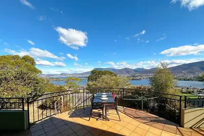 Image de Oceanview Chic Villa 20 min to Cbd