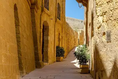 Image de Stay inside the walls of Gozo Cittadella fortress