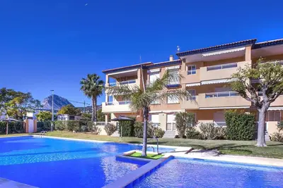 Image de Agréable appartement pour 6 personnes avec piscine, Wifi, climatisation, Tv, terrasse et parking