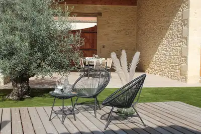 Image de La Maison Bois Carré, idéale pour des vacances en famille ou entre amis!
