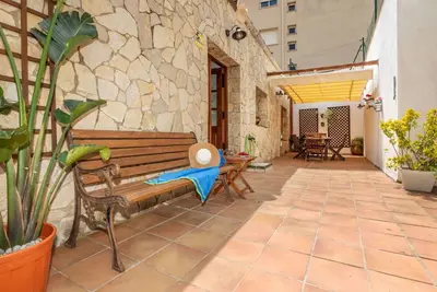 Image de Belle maison de vacances privée avec climatisation, Wifi, Tv, patio et parking
