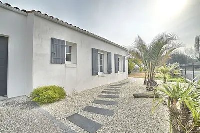 Image de Merveilleuse maison de vacances privée pour 6 personnes avec Wifi, Tv, terrasse et parking