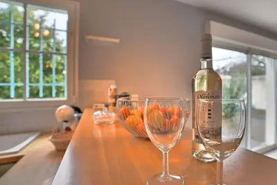 Image de Belle maison de vacances privée avec Wifi, Tv, terrasse, animaux admis et parking