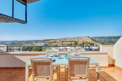 Image de Agréable appartement avec piscine, climatisation, Wifi, terrasse, vue panoramique et parking