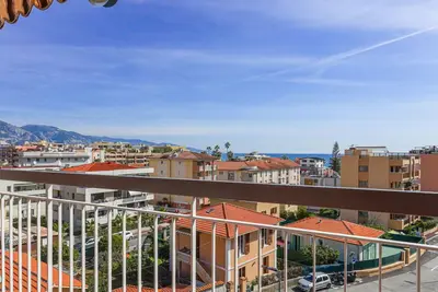 Image de Joli appartement pour 4 personnes avec climatisation, Wifi, Tv, terrasse et animaux admis
