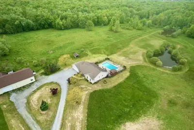 Image de 40 Acre GetAway Cozy Cottage in Niagara