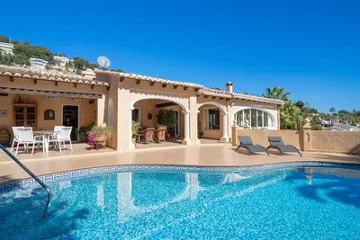 Maison de vacances privée avec piscine privée, climatisation, Wifi, Tv, terrasse, parking