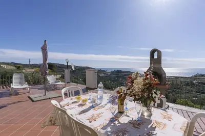 Joli appartement pour 6 personnes avec Wifi, terrasse, animaux admis et parking