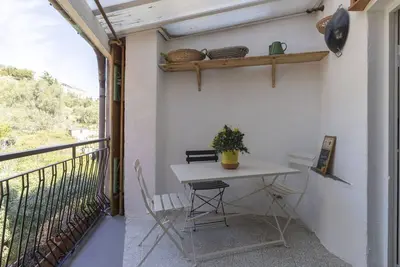 Bel appartement pour 6 personnes avec Wifi, Tv et balcon