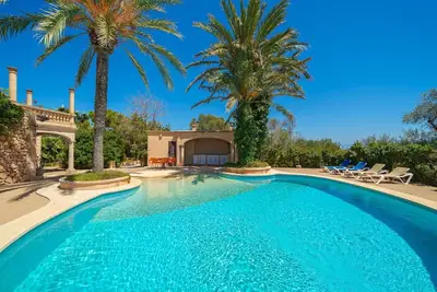 Image de Belle maison de vacances privée avec climatisation, piscine privée, Wifi, Tv, patio et parking