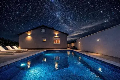 Image de Maison de vacances privée avec Wifi, climatisation, piscine privée, Tv, terrasse, animaux admis