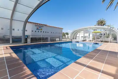 Image de Confortable appartement pour 4 personnes avec piscine, climatisation, Wifi, Tv, terrasse et parking